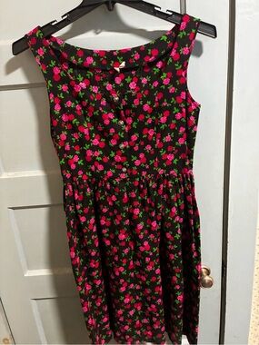 Austrian Rose Button Dirndl Bavarian German Midi Dress or Costume Size 40 (M)